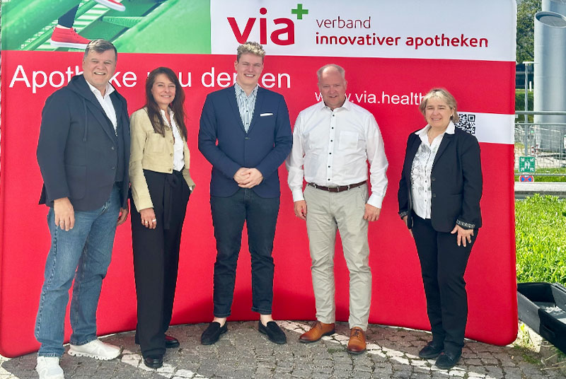 via pocht auf Einführung der Apotheken-GmbH